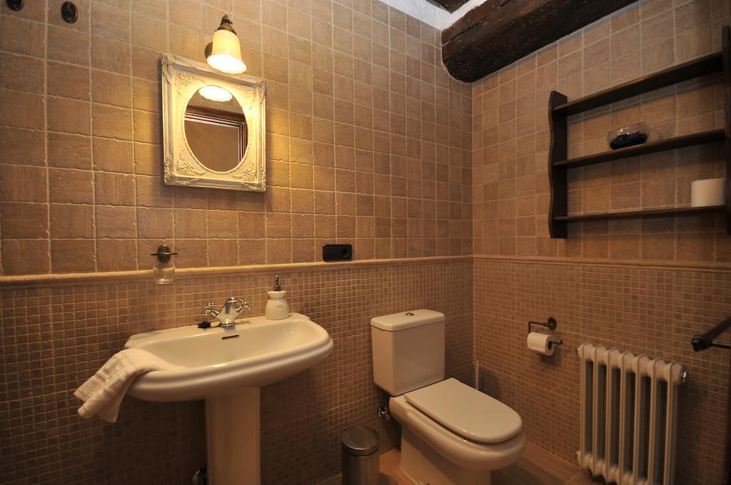 Double or Twin Room Shower